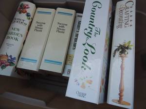 lot 352 image: Books Houseplants, crafting, decorating