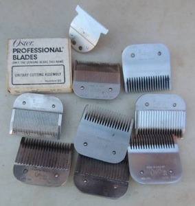 lot 364 image: Oster clipper Blades