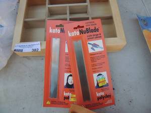 lot 382 image: Kate NuBlades x  display cases