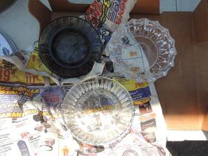 lot 392 image: Ashtrays