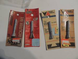 lot 458 image: Router bits 12  dovetail x4