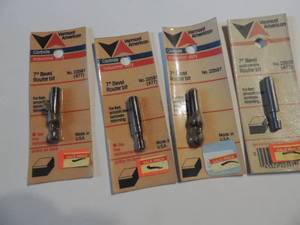 lot 425 image: Router bits 7 degree x 4