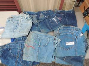 lot 432 image: 9 PAIRS OF JEANS