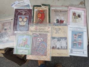 lot 467 image: Craft project patterns