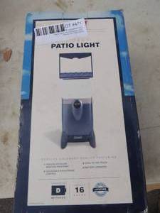 lot 471 image: Patio light