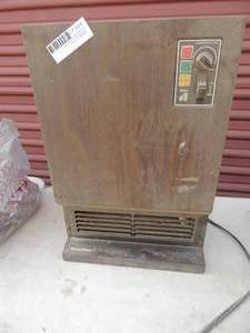 lot 496 image: Thermo quest heater