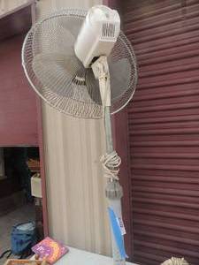 lot 504 image: Galaxy pedestal fan