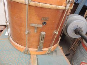 lot 507 image: Ludwig wooden DRUM