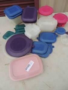 lot 510 image: Large assortment of plastic containers