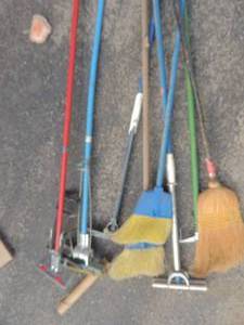 lot 546 image: Brooms and mops