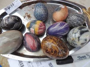 lot 557 image: Large polished stone eggs