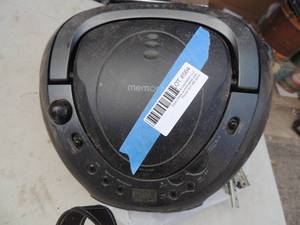 lot 564 image: Memorex CD player