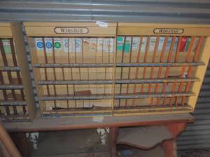 lot 11 image: VINTAGE WINSTON CIGARETTE STORU DISPLAY  CASE METAL - APPROX. 5 FT LENGTH