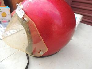 lot 628 image: Kid motorcycle helmet  size L