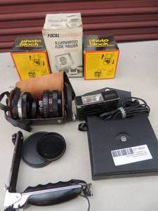 lot 643 image: camera acc. Yashikor aux-tele lens, wide angel lens photo blocks slide viewer