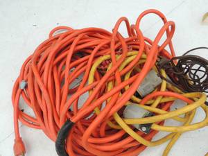 lot 645 image: Extension cords