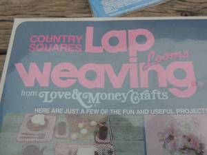lot 664 image: Lap weaving kit