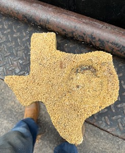 lot 691 image: Texas shape ashtray no insert