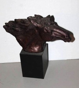 lot 19 image: Bronze