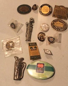 lot 148 image: vintage Colonial Golf Tournament sponsor pins and souvenir badges