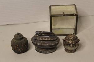 lot 199 image: vintage silver-plated Ronson Queen Anne table lighter & vintage Tibetan  snuff perfume bottle and more see pictures