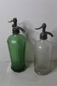 lot 255 image: vintage green glass soda siphons & vintage clear glass soda siphon bottle with a black pump