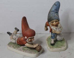 lot 262 image: vintage Goebel Co-Boy gnome figurines from West Germany