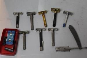 lot 296 image: collection of vintage Gillette safety razors