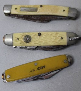 lot 334 image: vintage pocket knives