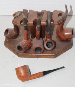 lot 353 image: vintage Decatur Industries wood pipe stand with pipes took pictures of all