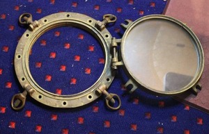 lot 405 image: large antique solid brass ships porthole window (very heavy)