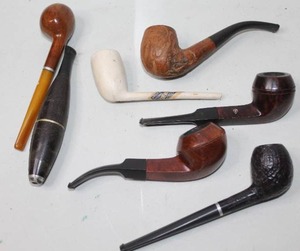 lot 428 image: collection of vintage smoking pipes includes several types and materials