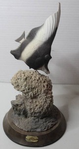 lot 436 image: tropical banner fish nautical sculpture on a wood base