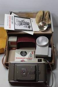 lot 470 image: vintage instruction manual for the Polaroid Highlander Land Camera Model 80B