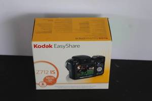 lot 245 image: Kodak EasyShare Z712 IS digital camera