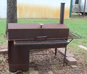lot 526 image: Smoker