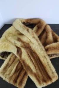 lot 538 image: vintage mink fur  wrap with a light brown and tan striped pattern