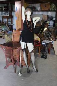 lot 540 image: Full body mannequin and stand see all pictures her hand is missing