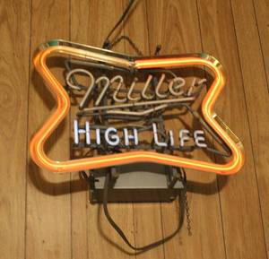 lot 553 image: vintage Miller High Life bowtie neon sign