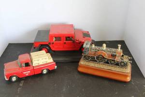 lot 565 image: vintage steam engine Edition in the year 2000 and  ERTL Wix Filters 1955 Chevrolet Cameo pickup truck die-cast metal coin bank and more see pictures for details