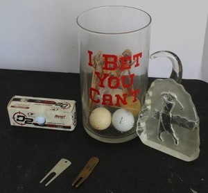 lot 569 image: set of golf-themed items see pictures for details