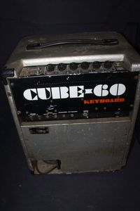 lot 30 image: Vintage Roland cube-60 keyboard amplifier&nbsp