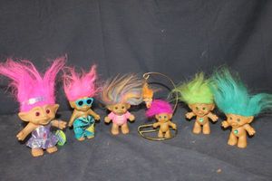 lot 86 image: Vintage troll dolls