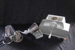 lot 104 image: Manual Vegetable Processor&nbsp