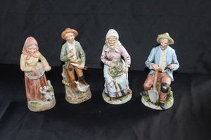 lot 106 image: Ceramic decor items