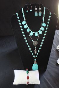 lot 118 image: Fashion Jewelry