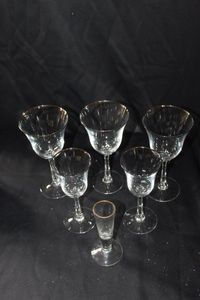 lot 308 image: Crystal wine glasses