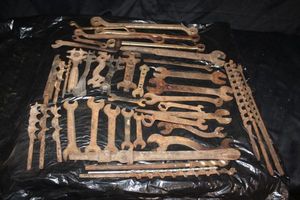 lot 320 image: Rustic tools as shown