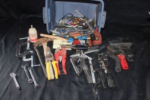 lot 336 image: Assorted hand tools as shown
