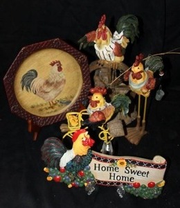 lot 342 image: Assorted rooster decor as shown